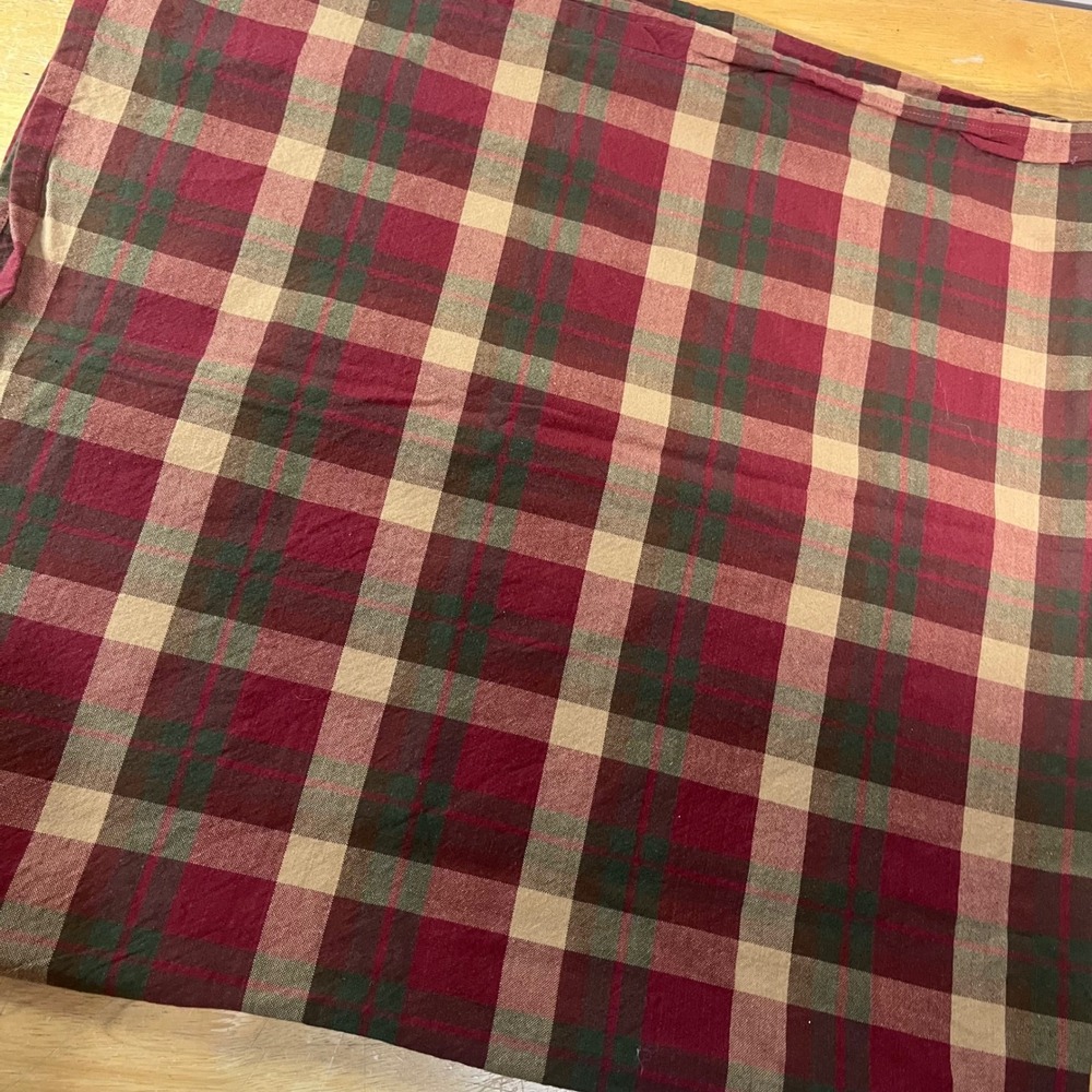 Vtg Park Designs Plaid Tablecloth Burgundy Green Tan Cotton 52x50 Farmhouse